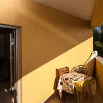 Klara *