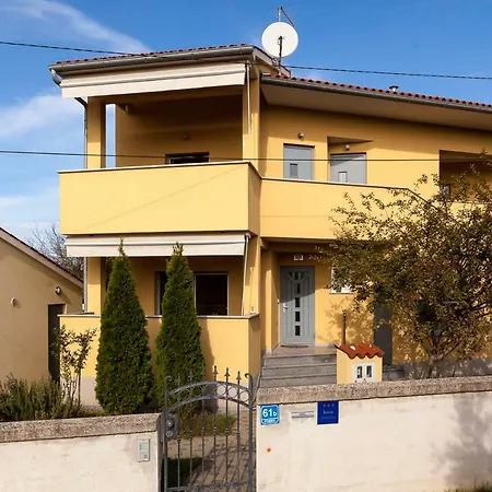 Klara Apartamento *
