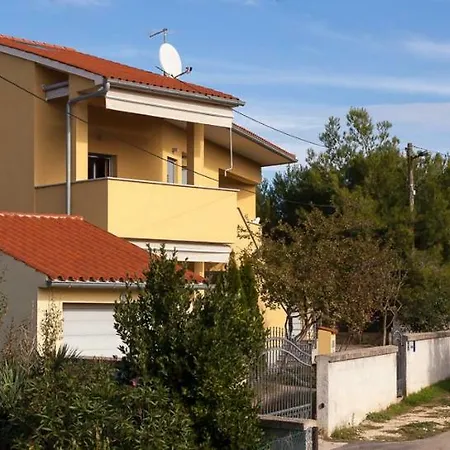 Klara Apartment