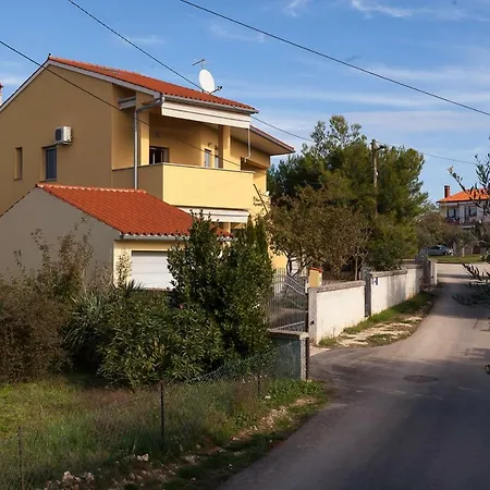 Klara Apartment