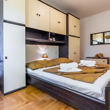 Apartment Klara